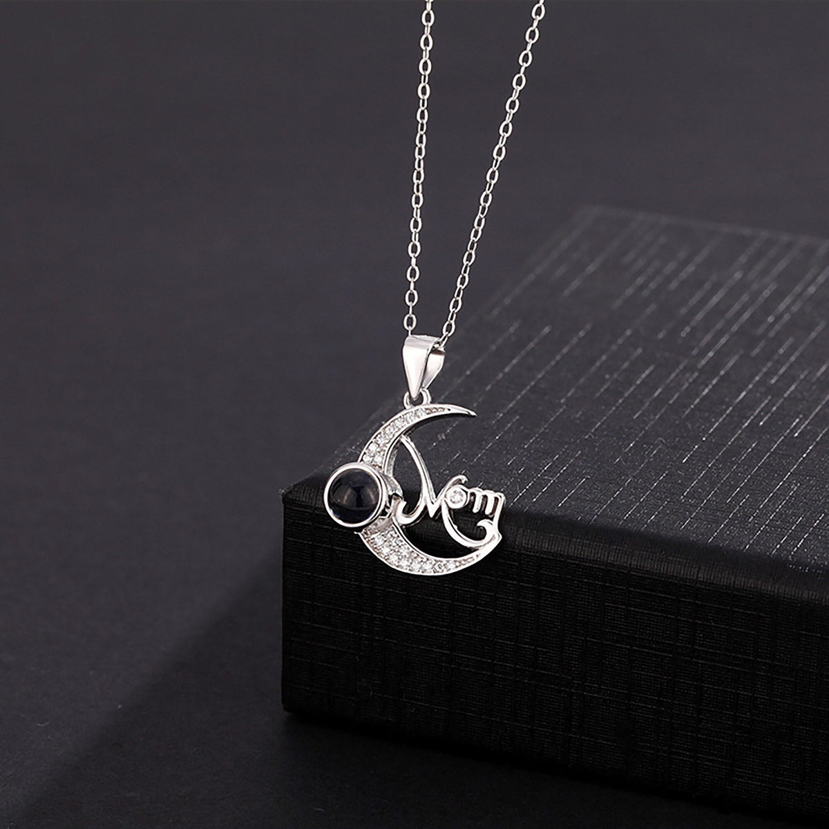 Customizable photo of the moon Projection Necklace Pendant Jewelry - MERGE.DAY.1.FREESTYLE
