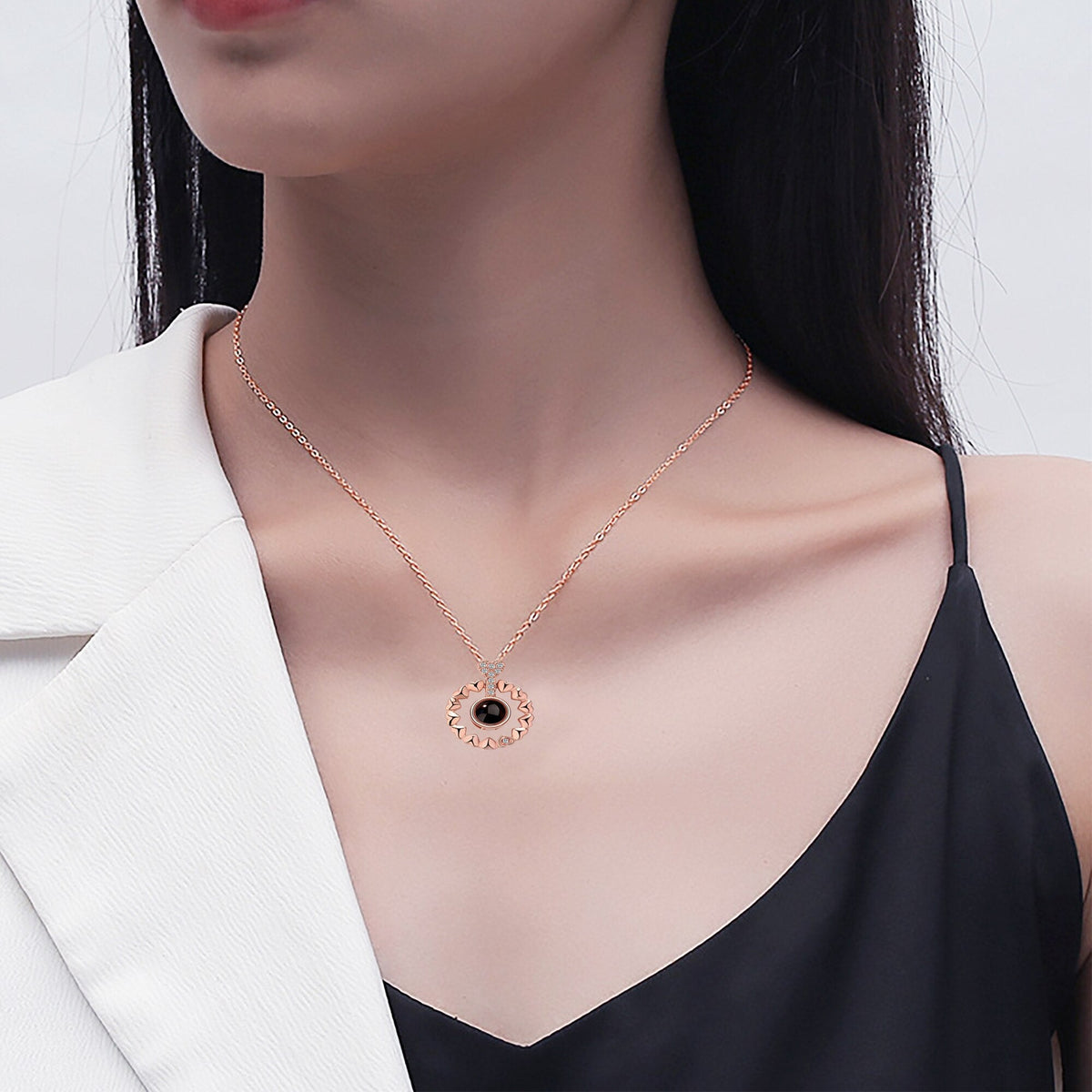 Love projection necklace with customizable photos Necklace Heart Pendant - MERGE.DAY.1.FREESTYLE