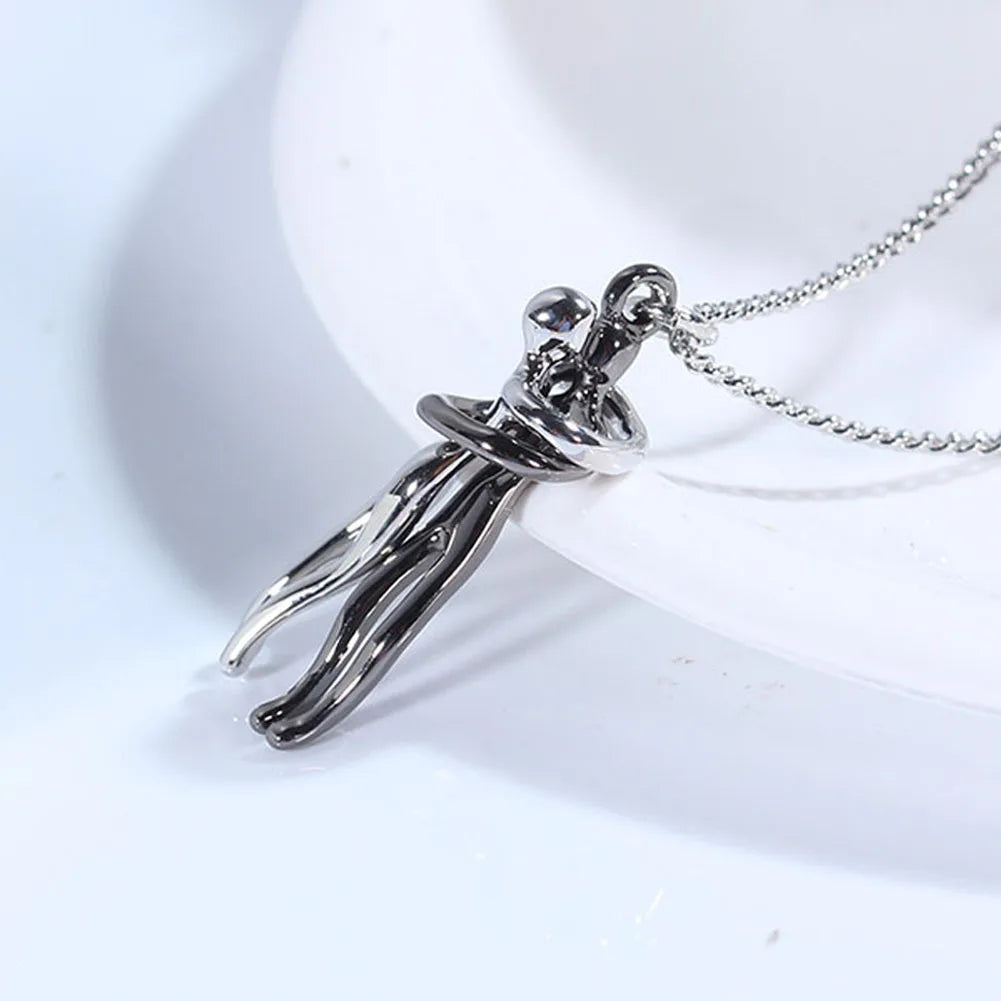 Hug Necklace Enbrace Couple Pendant - MERGE.DAY.1.FREESTYLE