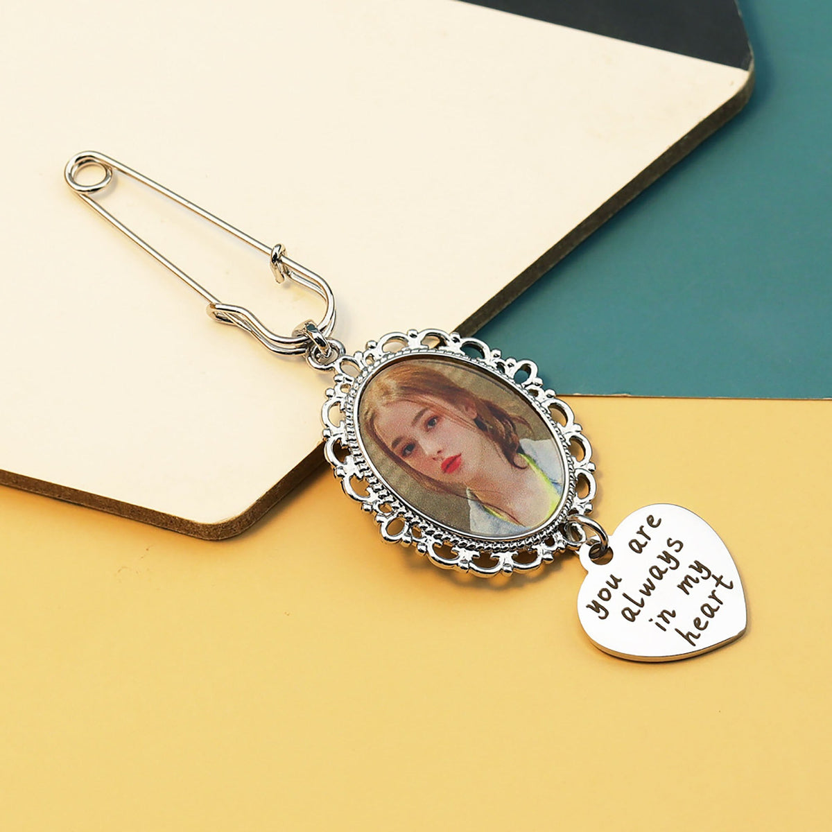 Customizable Photo Brooches Non-Reflective Fixing Clothes Lapel Pins Jewelry - MERGE.DAY.1.FREESTYLE