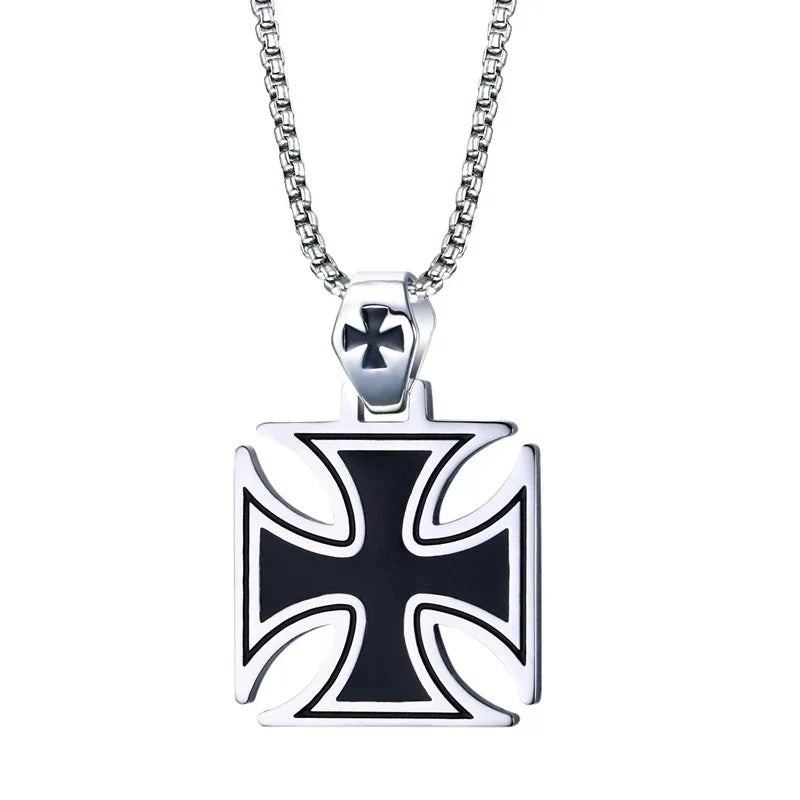 Retro Templar Cross Pendant Necklace - MERGE.DAY.1.FREESTYLE