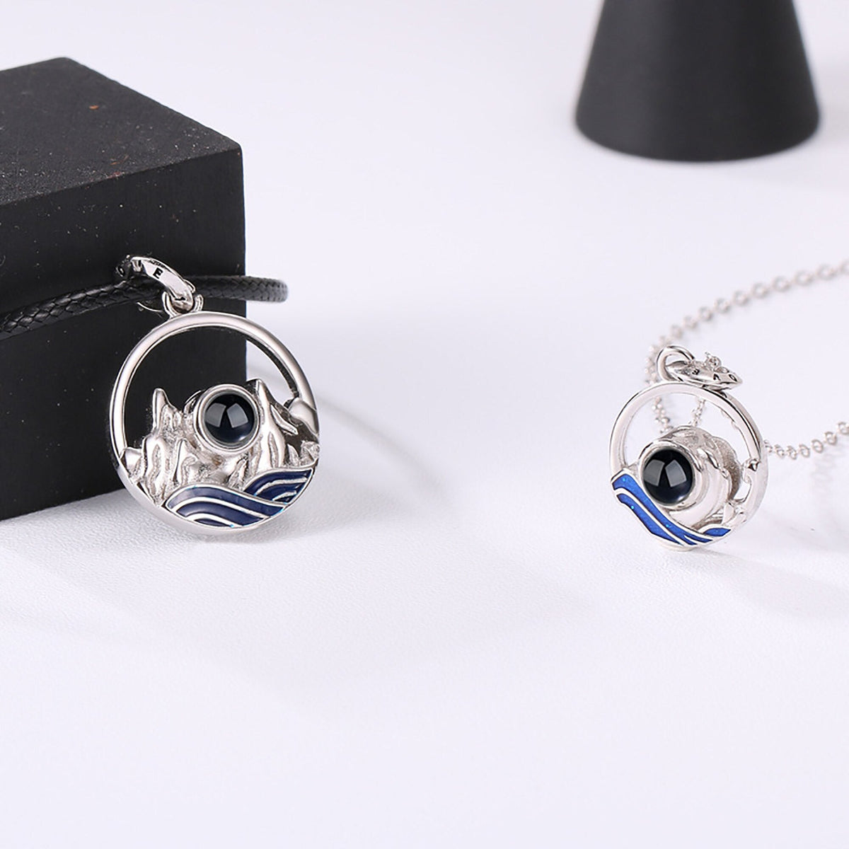 Couples who can customize photos Projection Necklace Pendant Jewelry For Lover Girlfriend - MERGE.DAY.1.FREESTYLE