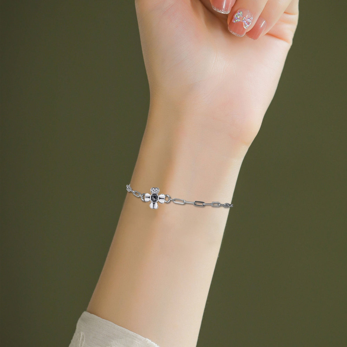 Four leaf clover with customized photos Projection Bracelet Personality Jewelry - MERGE.DAY.1.FREESTYLE