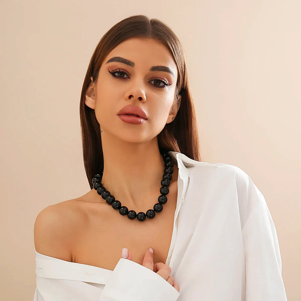 black bead necklace - MERGE.DAY.1.FREESTYLE