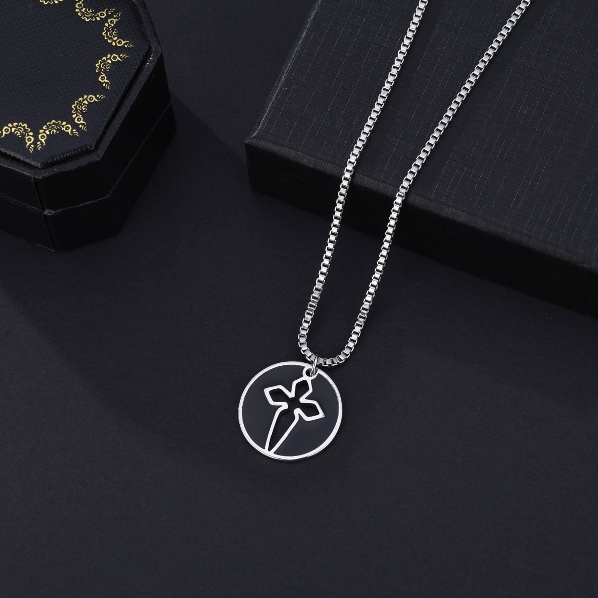 Couples who can customize photosProjection Necklace Pendant Jewelry - MERGE.DAY.1.FREESTYLE