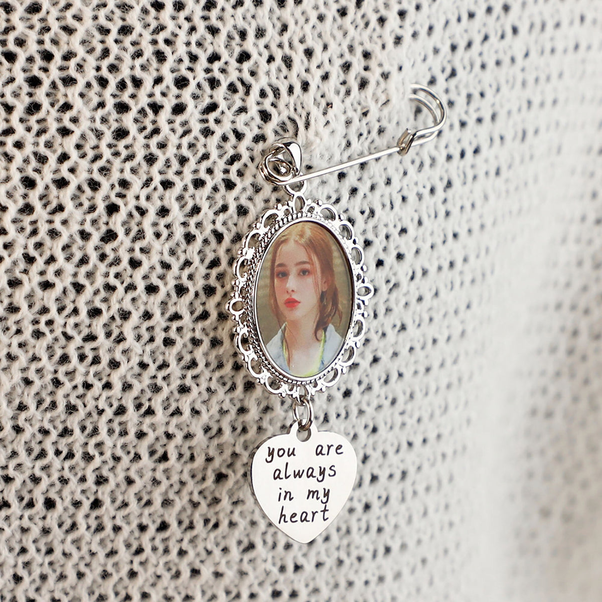 Customizable Photo Brooches Non-Reflective Fixing Clothes Lapel Pins Jewelry - MERGE.DAY.1.FREESTYLE