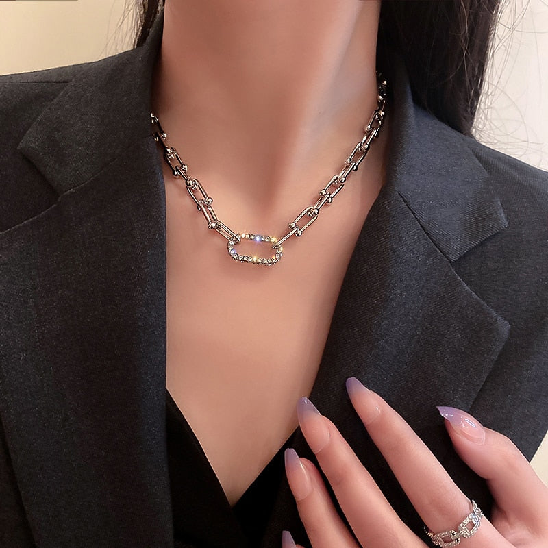 Metal Love Heart Cupid Pendants Female Clavicle Chain Light Luxury Niche Design Necklace - MERGE.DAY.1.FREESTYLE