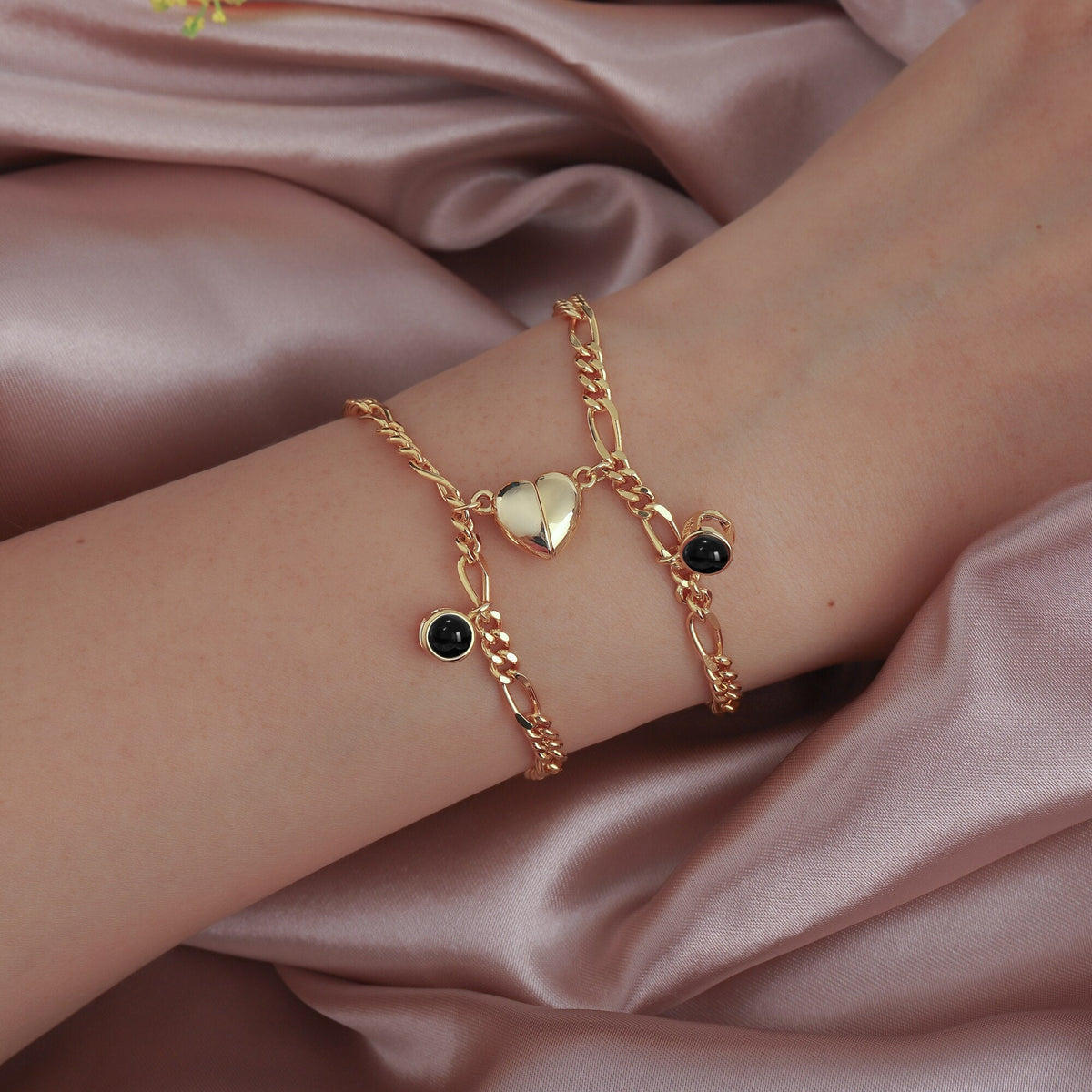 Customizable photo Projection Couple Bracelet Simple Projection Shake Bracelet - MERGE.DAY.1.FREESTYLE