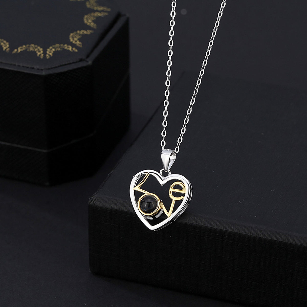 Customizable photo Necklace Round Heart Pendant Romantic Memory Projection Necklaces - MERGE.DAY.1.FREESTYLE