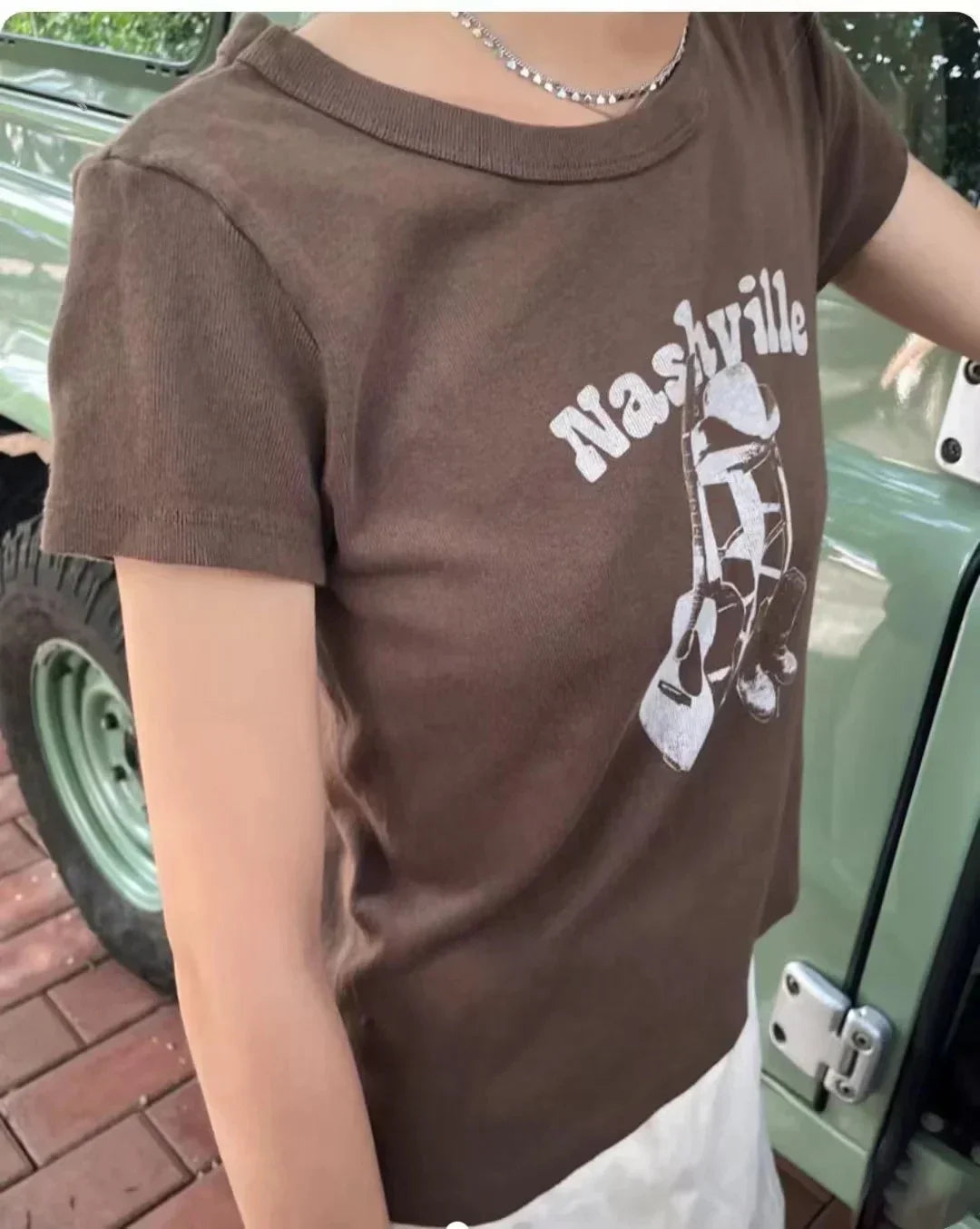 Vintage Brown Guitar Print Slim Tee Tops Women - MERGE.DAY.1.FREESTYLE