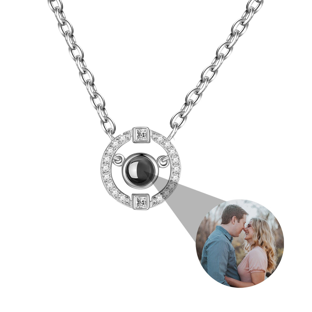 Customizable photo circle Projection Necklace Creative Pendant is a Commemorative Gift - MERGE.DAY.1.FREESTYLE
