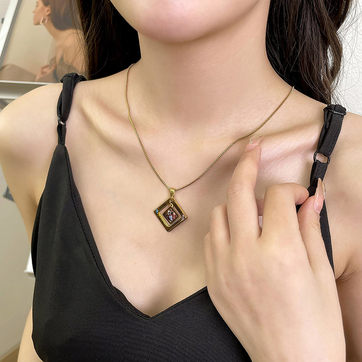 customized photos with birthstone Colorful 12 Birthstone Pendant Necklaces - MERGE.DAY.1.FREESTYLE