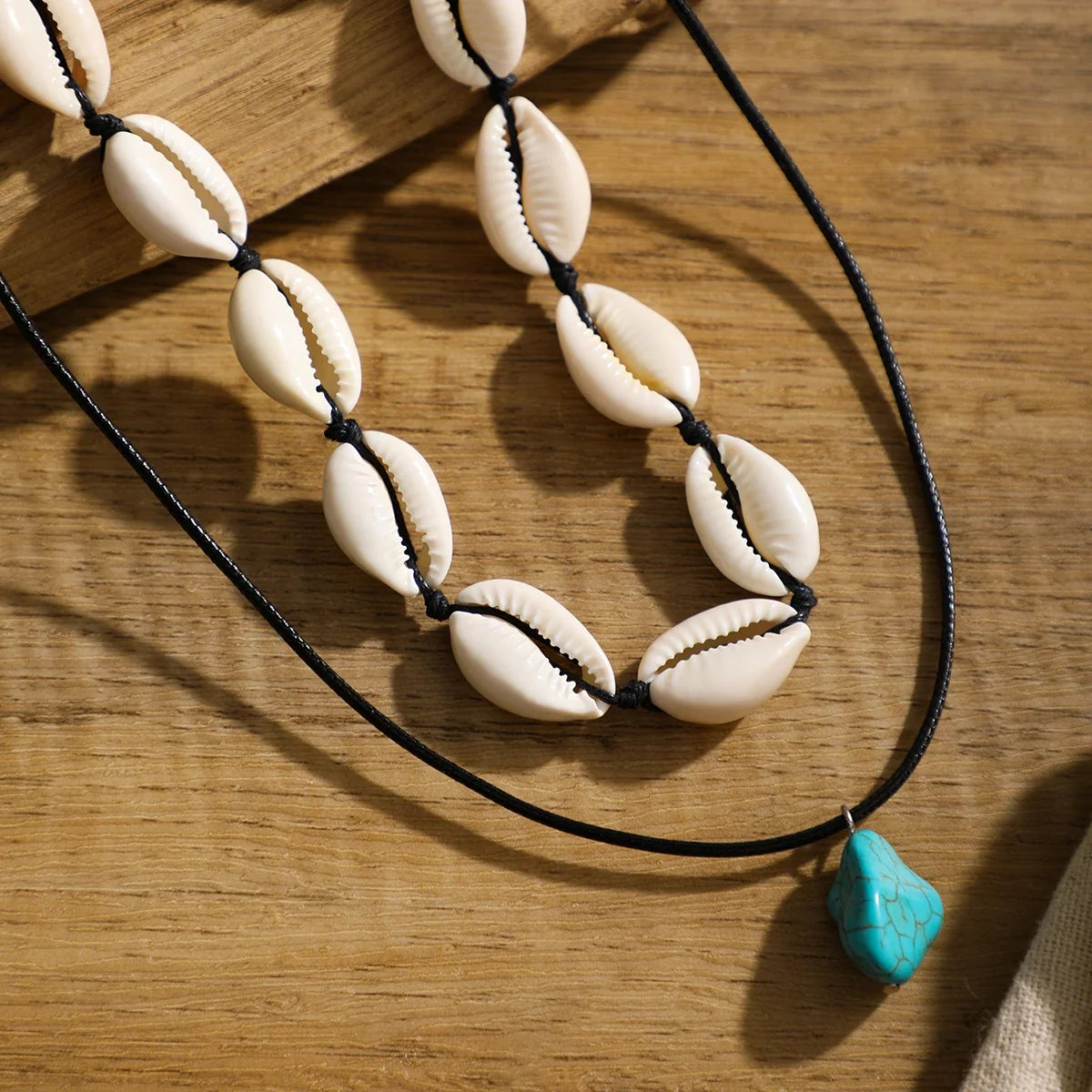 Summer Shell Choker With Stone Pendant Necklace - MERGE.DAY.1.FREESTYLE