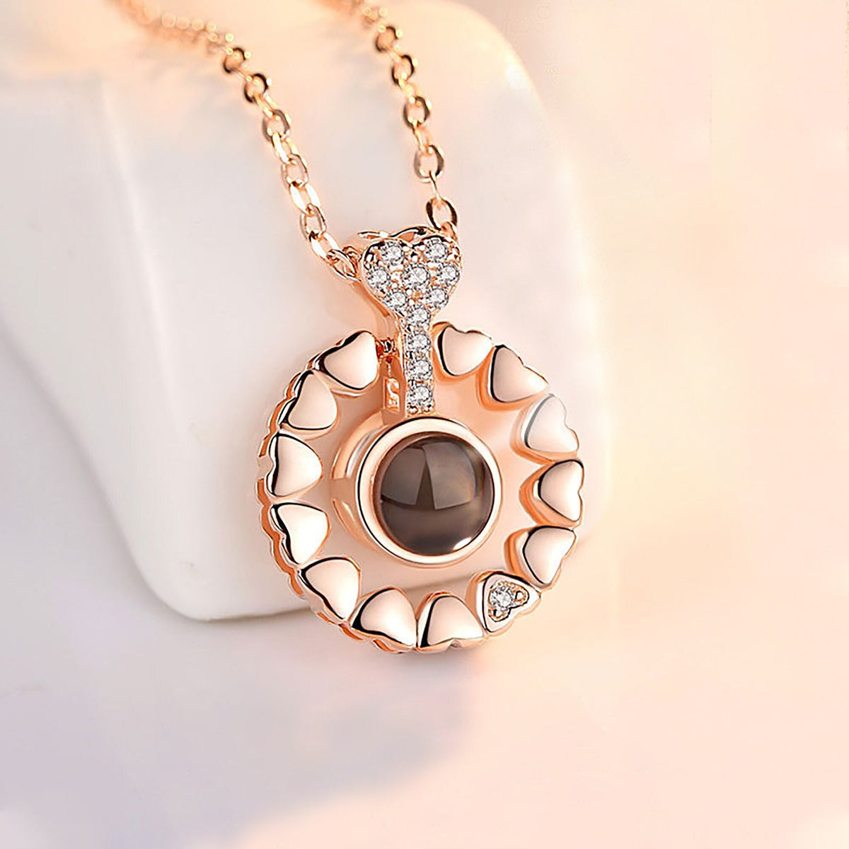 Love projection necklace with customizable photos Necklace Heart Pendant - MERGE.DAY.1.FREESTYLE