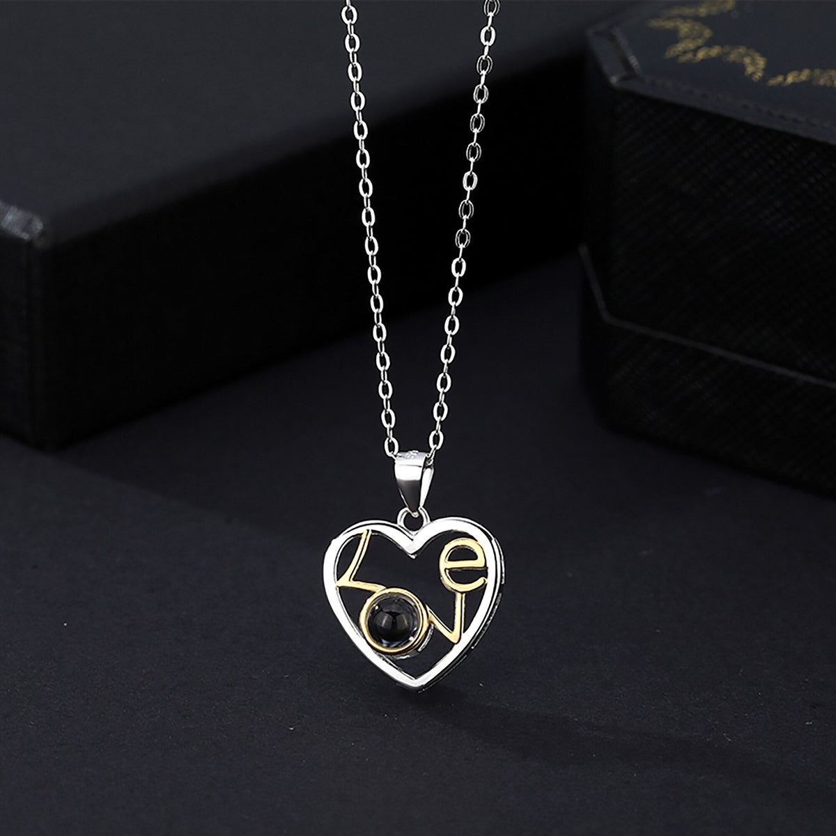 Customizable photo Necklace Round Heart Pendant Romantic Memory Projection Necklaces - MERGE.DAY.1.FREESTYLE