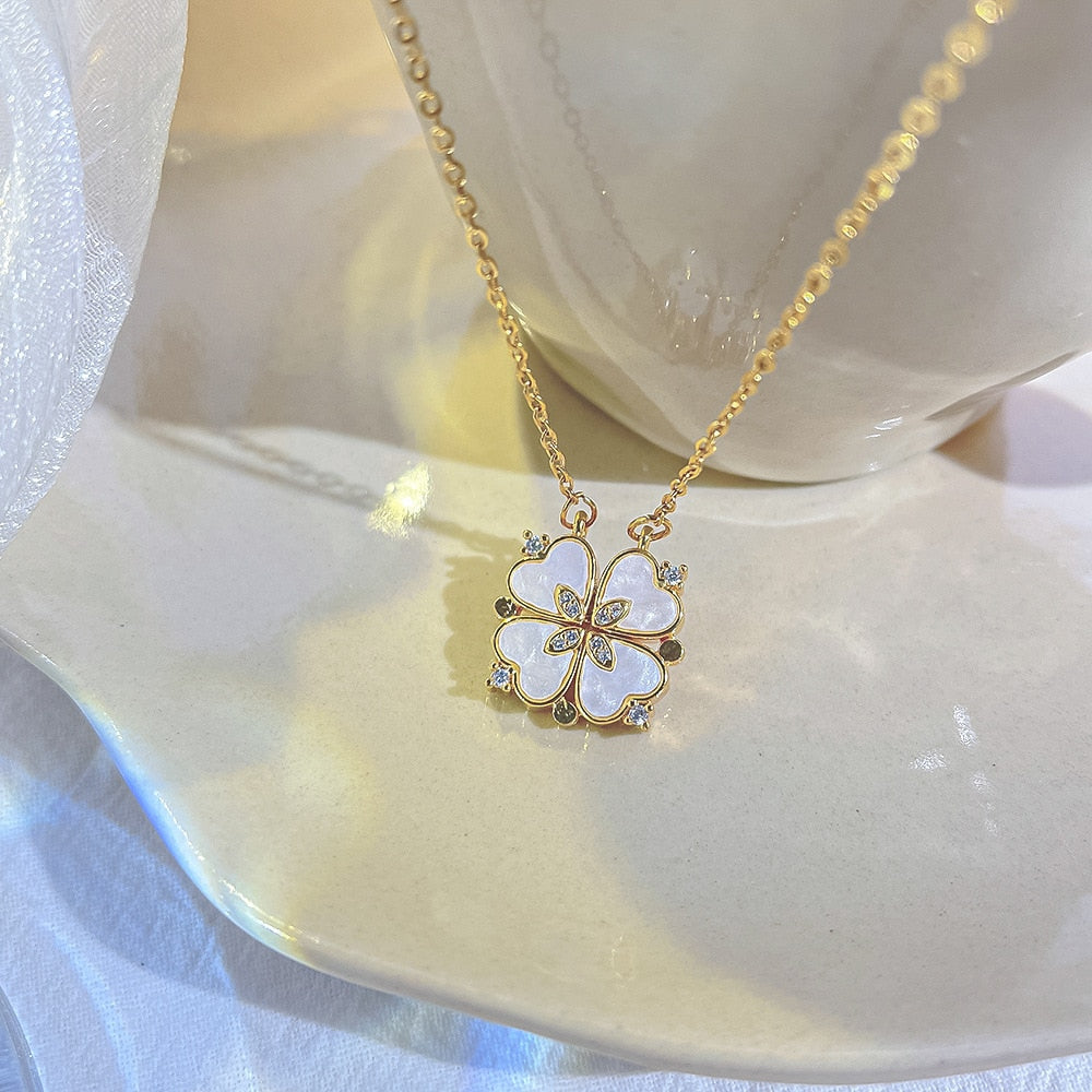 Fashion white mother-of-pearl folding four-leaf clover necklace - MERGE.DAY.1.FREESTYLE
