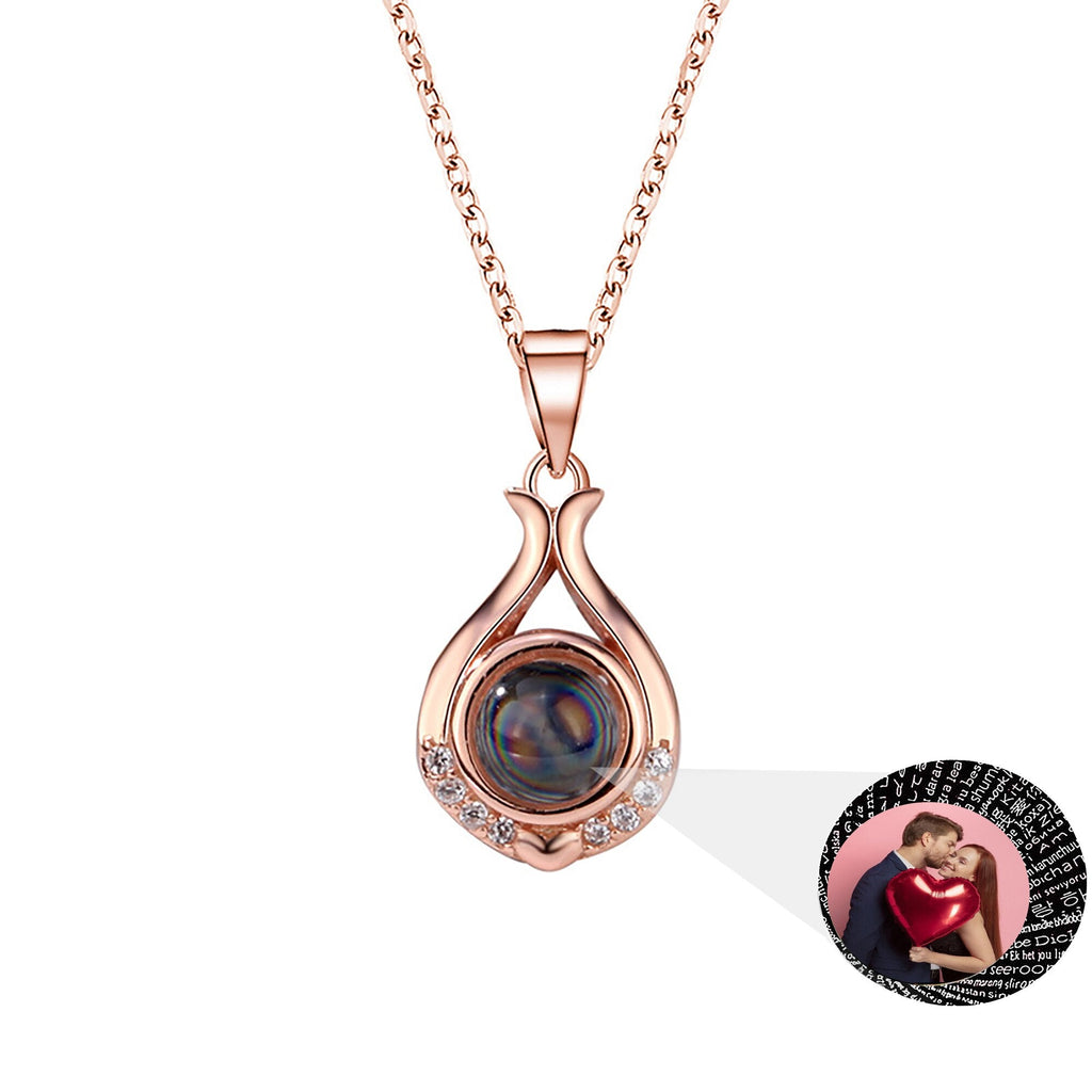 Valentine's Day Gift Photo Custom Simple flower Shaped Projection Necklace - MERGE.DAY.1.FREESTYLE