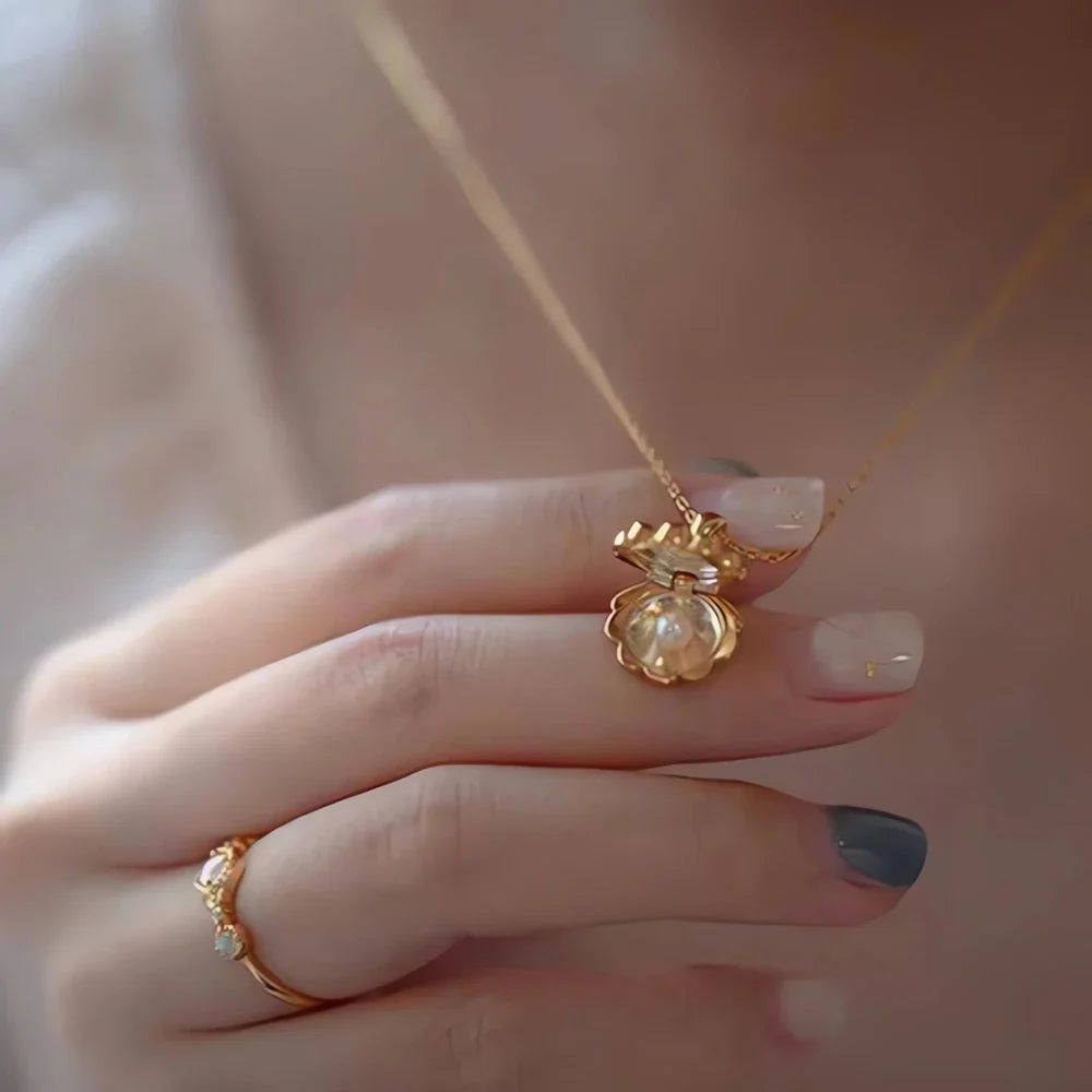 shell pearl pendant necklace - MERGE.DAY.1.FREESTYLE