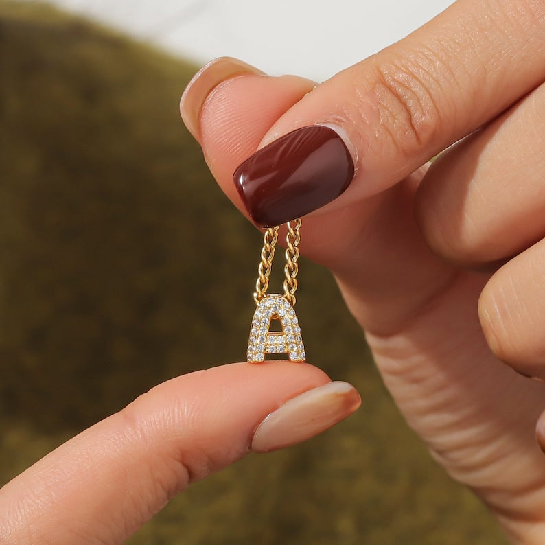 26 letter zircon pendant Personalized Name Necklace - MERGE.DAY.1.FREESTYLE