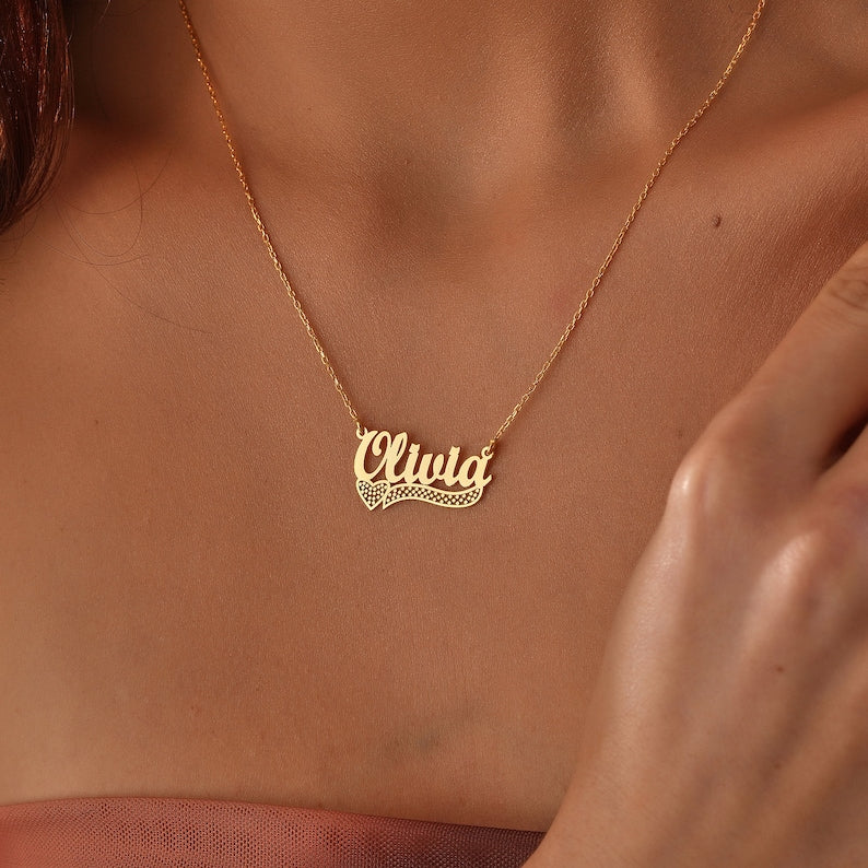 Heart and Name Necklace Personalised Engraaved pendant - MERGE.DAY.1.FREESTYLE