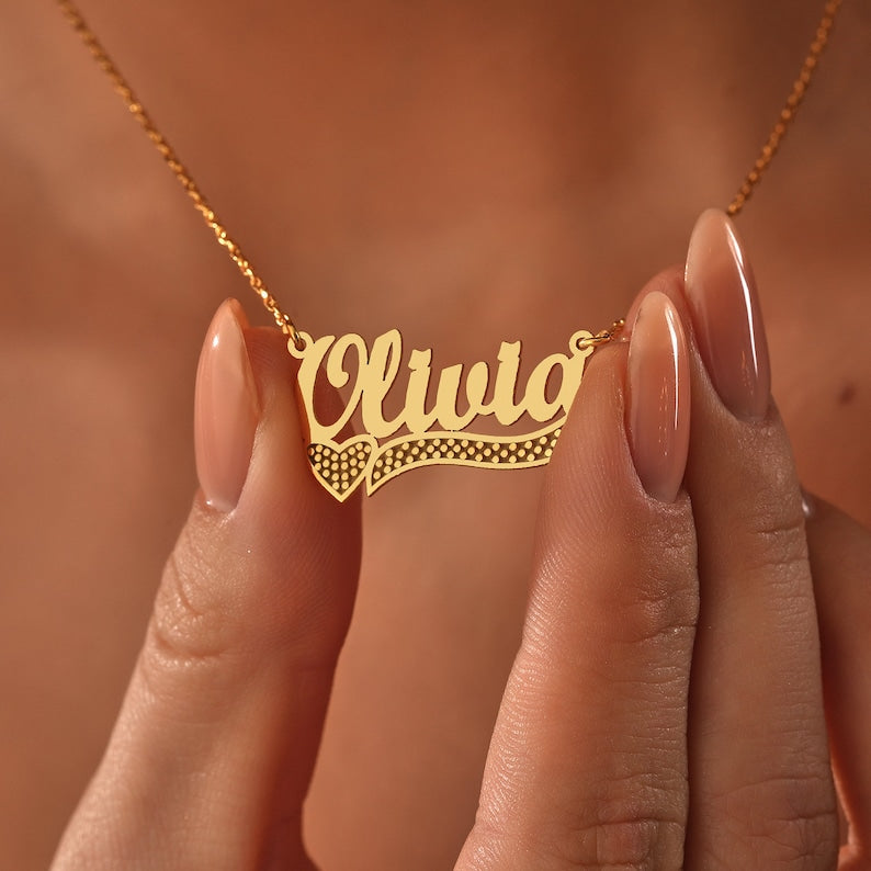 Heart and Name Necklace Personalised Engraaved pendant - MERGE.DAY.1.FREESTYLE