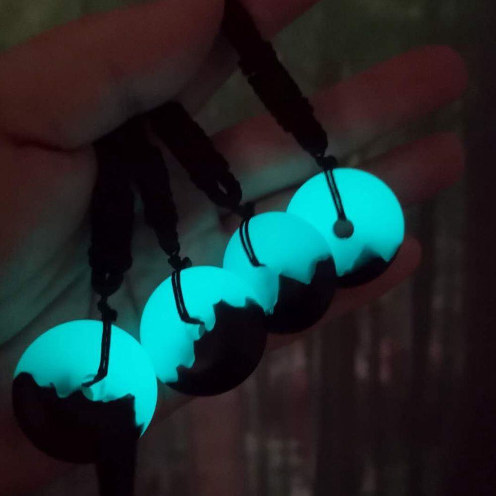 Luminous features necklace, popular jewelry, women and men adapt - MERGE.DAY.1.FREESTYLE