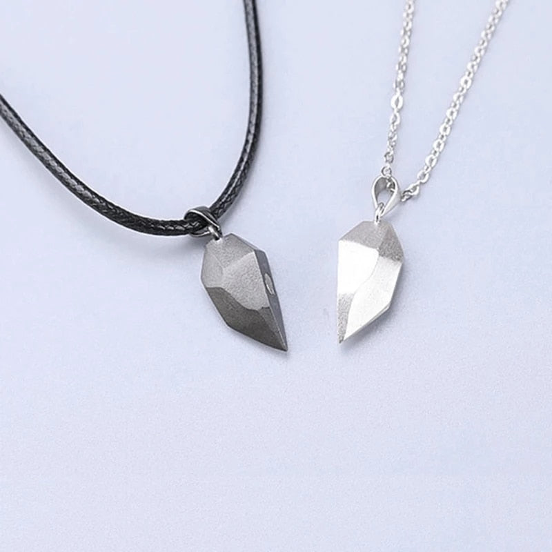2pcs matching necklaces for couples Magnetic Lovers Heart necklaces Suction Wishing Stone - MERGE.DAY.1.FREESTYLE