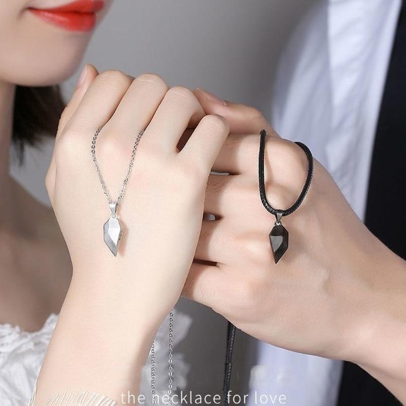 2pcs matching necklaces for couples Magnetic Lovers Heart necklaces Suction Wishing Stone - MERGE.DAY.1.FREESTYLE