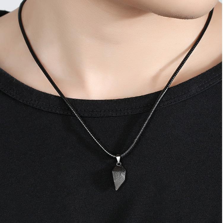 2pcs matching necklaces for couples Magnetic Lovers Heart necklaces Suction Wishing Stone - MERGE.DAY.1.FREESTYLE