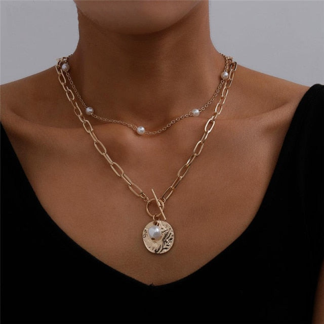 29 stylish Gold necklace on neck Gold chain Women's jewelry layered accesories - MERGE.DAY.1.FREESTYLE