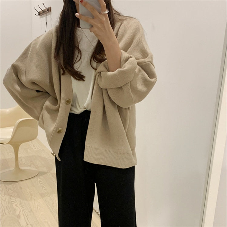 Nuevos cárdigans de mujer para invierno y primavera 2021 con cuello en V y botones