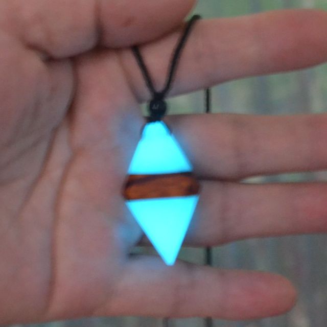 Luminous necklace, women's and men's fashion jewelry - MERGE.DAY.1.FREESTYLE
