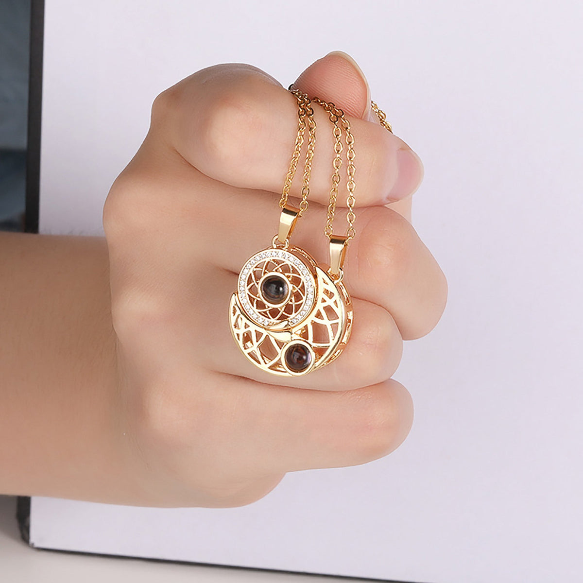 2pcs Personalized Sun Moon Couple Necklace Customized Photo Projection Pendant - MERGE.DAY.1.FREESTYLE