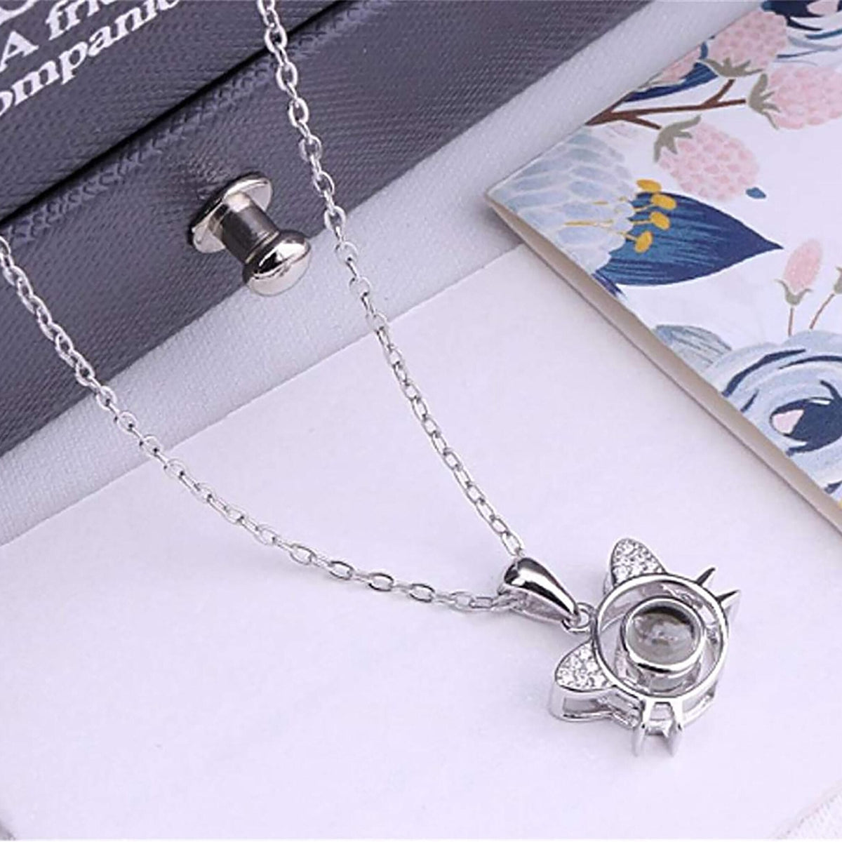 Cute Cat Shaped Projection Pendant Personalized Custom Photo Name Necklace - MERGE.DAY.1.FREESTYLE